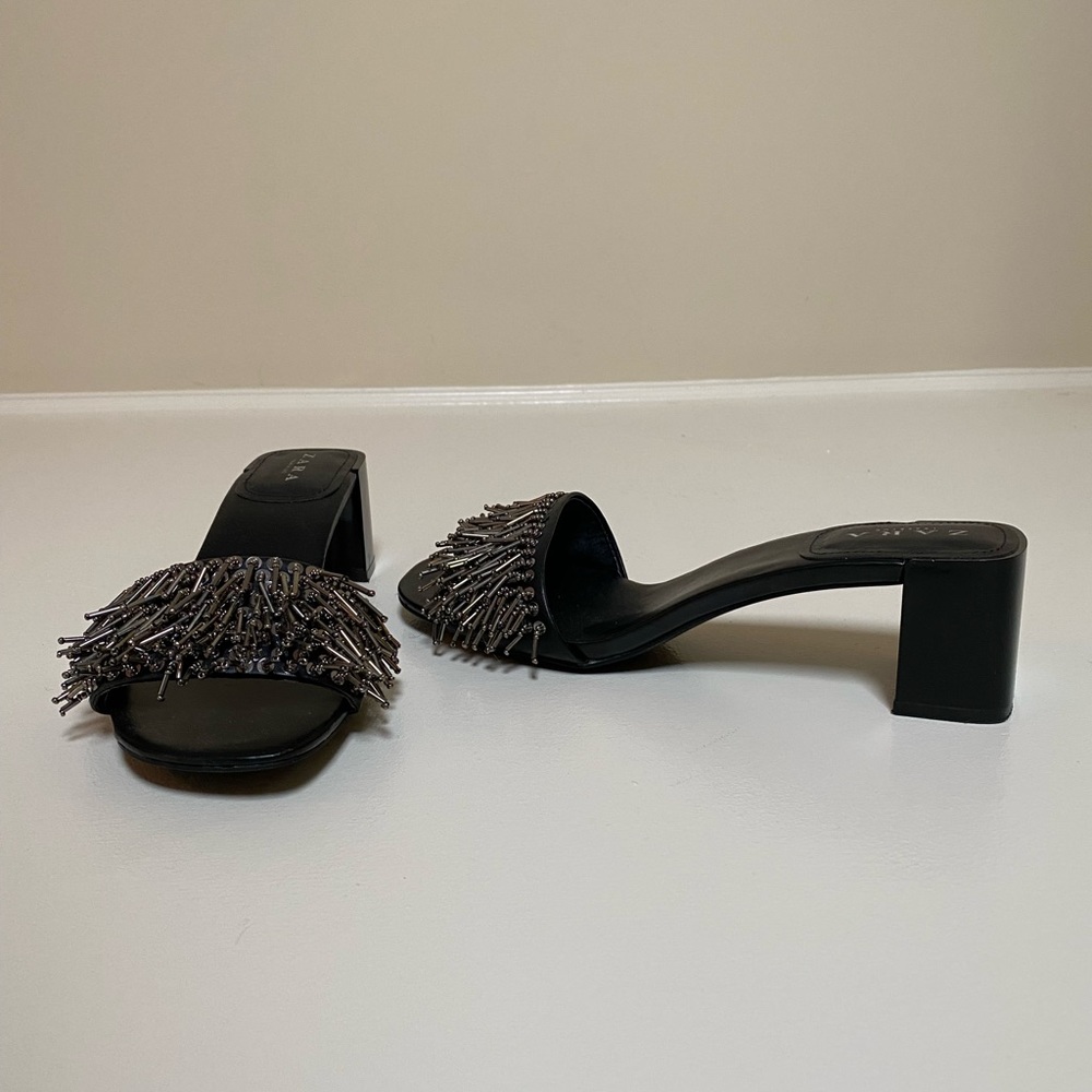 Zara sandals, worn once. Size 8.
